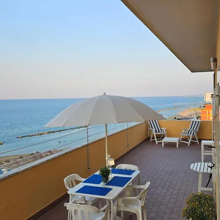 Διαμέρισμα La Terrazza Sul Mare *
